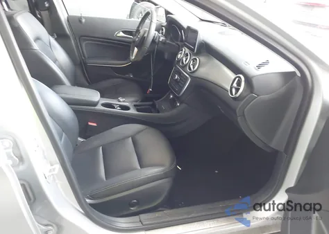 2015 Mercedes-Benz Gla 250 z USA, uszkodzony, nr VIN WDCTG4EB2FJ183151